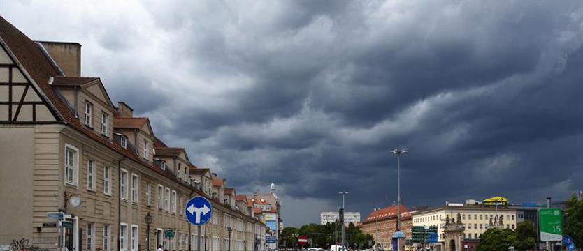 Trzeba uważać na burze w całym regionie