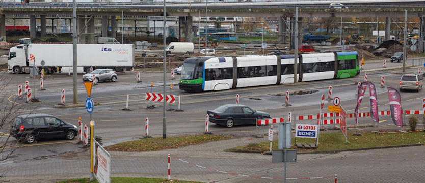 Zdalna sesja w sprawach miasta. Portowcy podzielili radnych