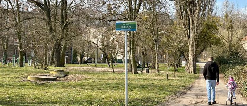 To miejsce jest potrzebne mieszkańcom. Rada osiedla interweniuje w sprawie placu zabaw