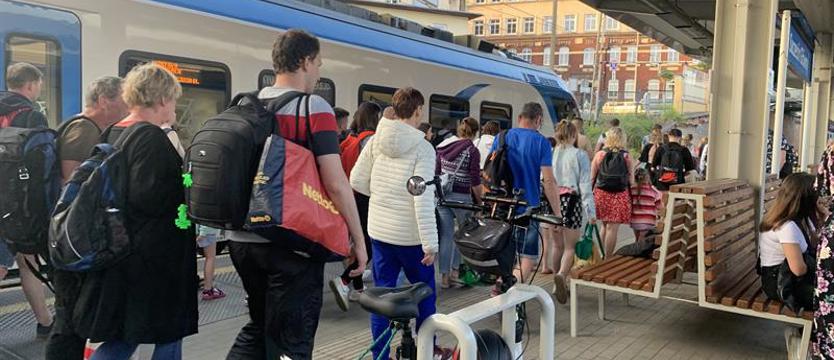 Dodatkowe pociągi na festiwal Pol’and’Rock 2022