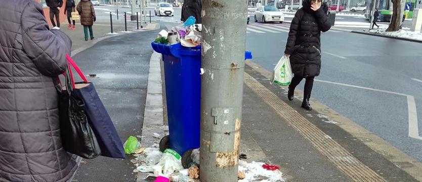 Po weekendzie brudno wszędzie