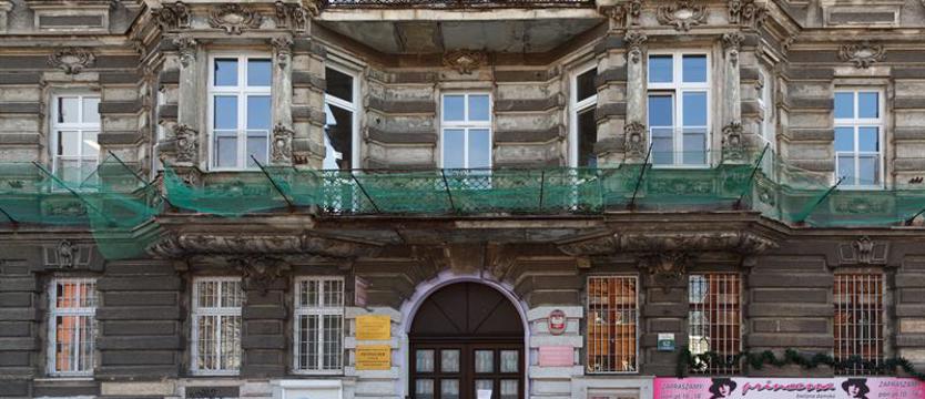 Będą pieniądze na remont kamienicy przy ul. Potulickiej 62? Rodzice alarmują o zagrożeniu