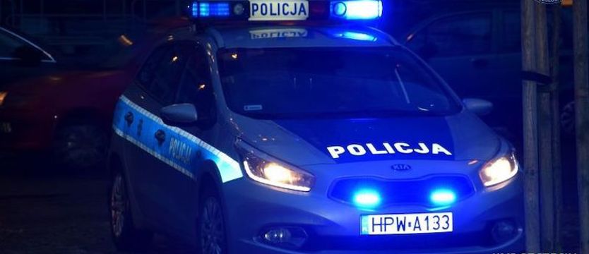 Zatrzymali dwóch wandali. Malowali napis na ścianie budynku