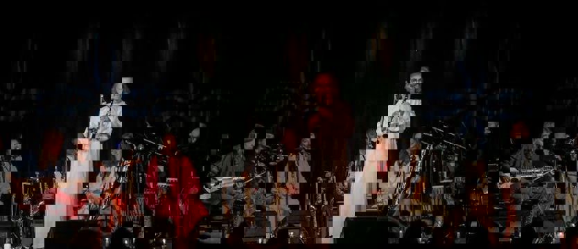 Podróż po kontynentach i stylach. Bezpłatny koncert grupy Milo Kurtisa
