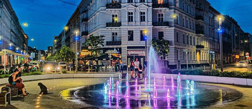 Znów trysnęły