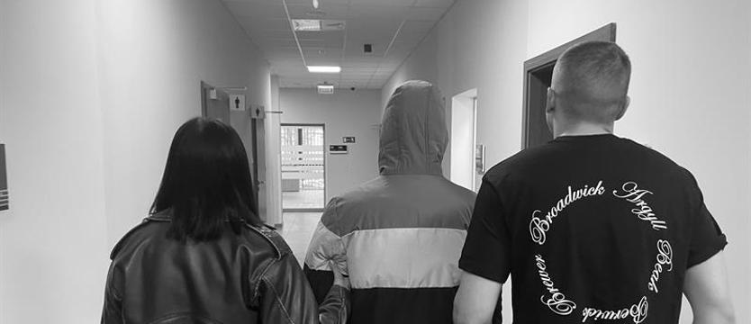 Wybijali szyby w klatkach. Dwaj 14-latkowie staną przed sądem rodzinnym