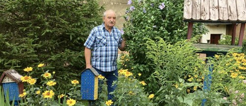 Zieleń i kwiaty to życie. Kolejarz z zacięciem ogrodnika