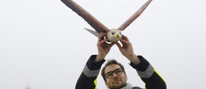Dron odstraszy ptaki