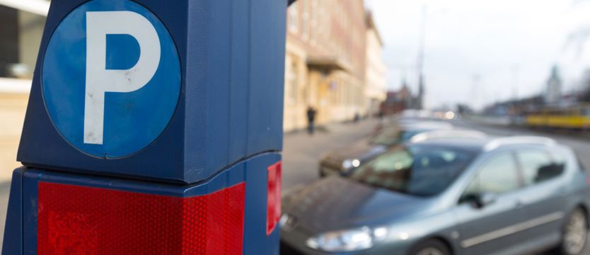 NiOL ogłasza darmowe dni na parkingach