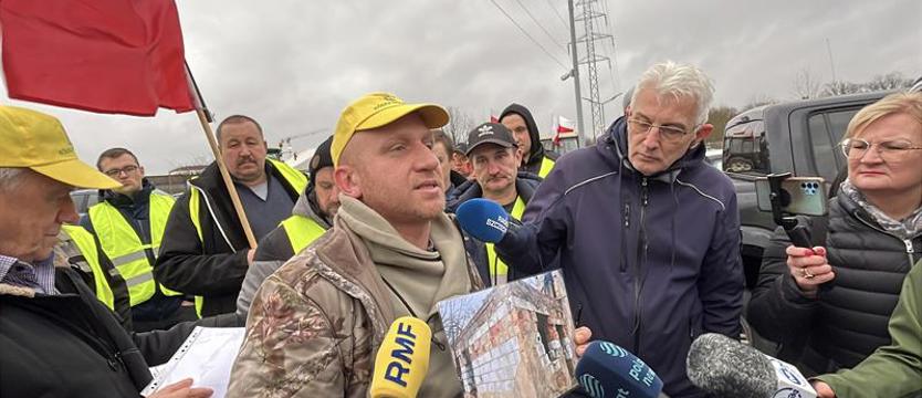 Protest pod KOWR-em. Rolnicy chcą dymisji ministra rolnictwa
