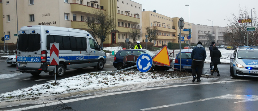 Kolizja na minirondzie