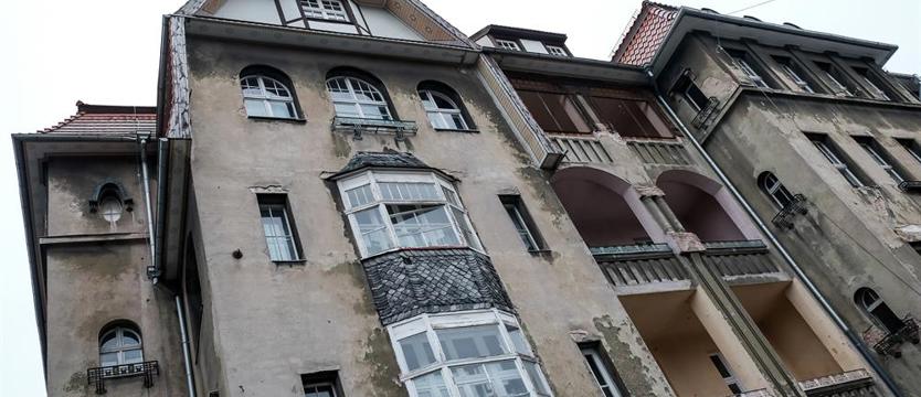 Bursy pozostały w minionym wieku