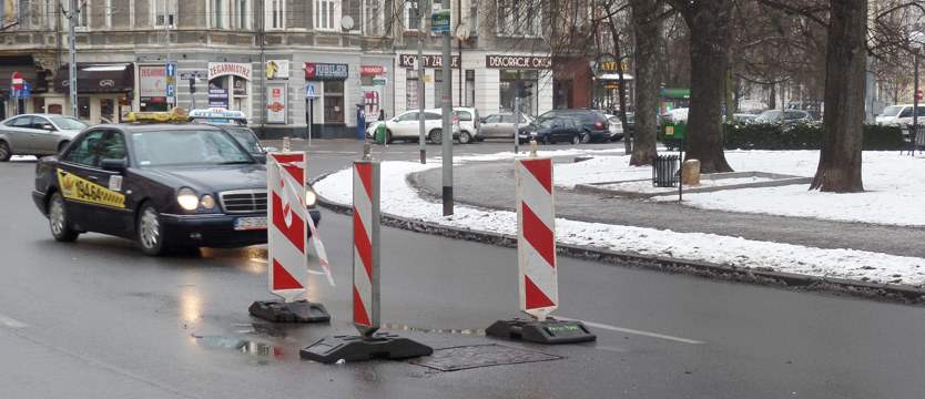 Dziura blokuje Grunwaldzki