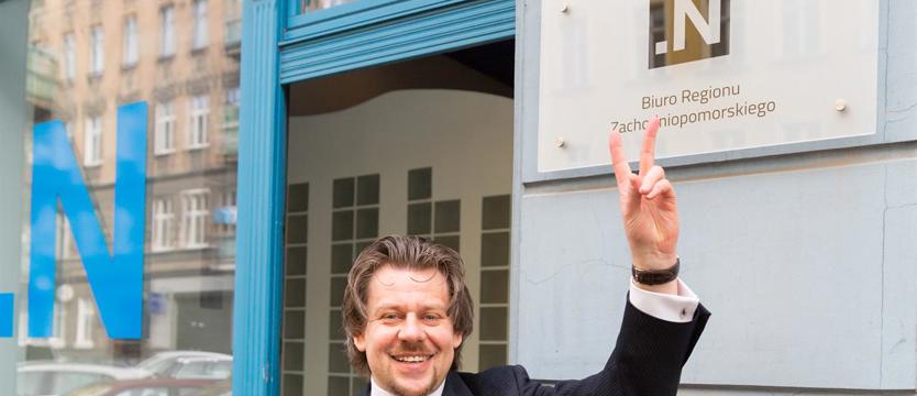 Nowoczesny poseł pokazał biuro