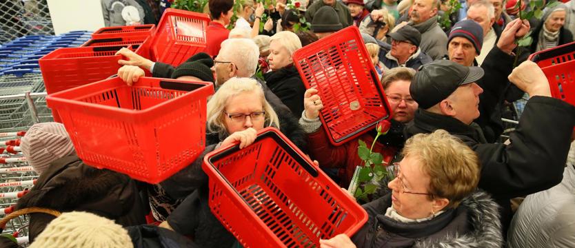Róże dla klientów Auchan