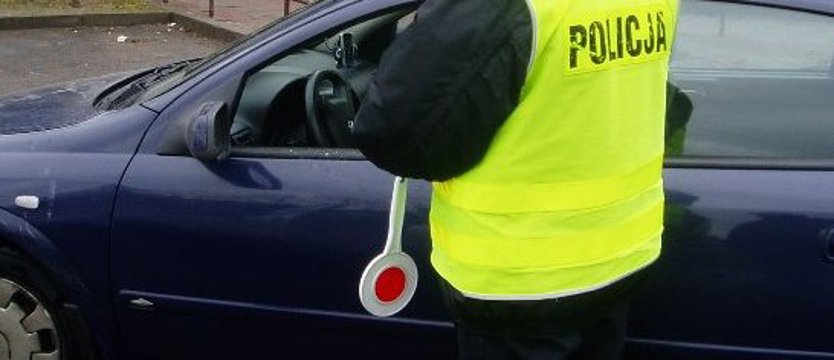 BMW na drzewie, TIR w rowie
