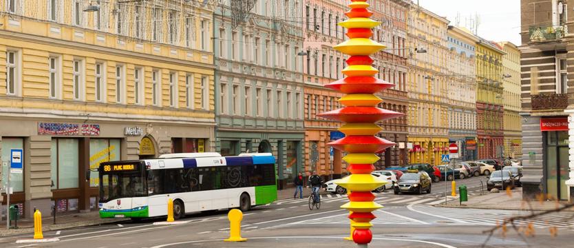 W KURIERZE: Wiatr kołysze Frygą?