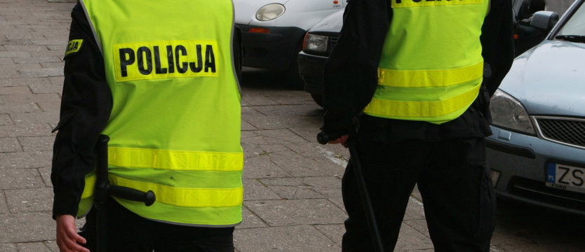 Wyrwał nastolatce telefon, pomogli przechodnie