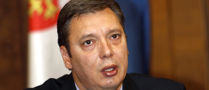 Kamieniami w premiera