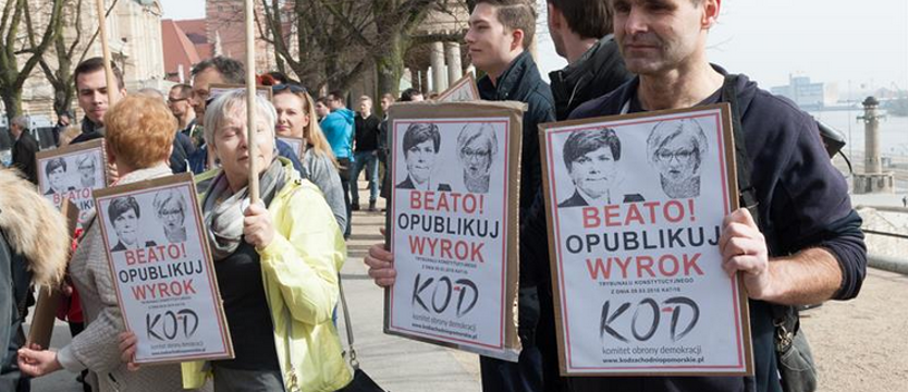 Protesty KOD-u i Razem