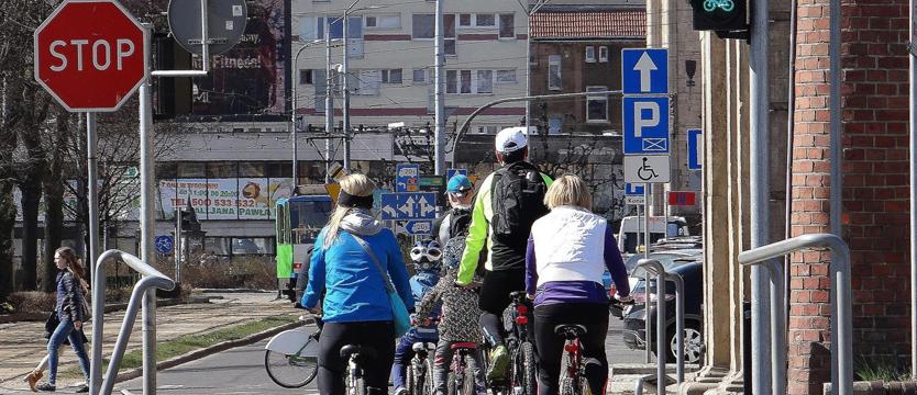Cykliści bez podpórki