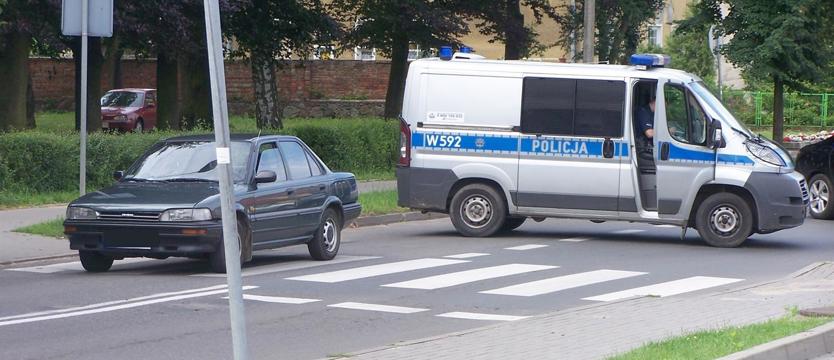 Zrzutka na radiowóz