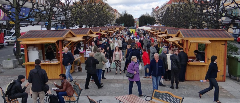 Niedziela kolorowych jarmarków