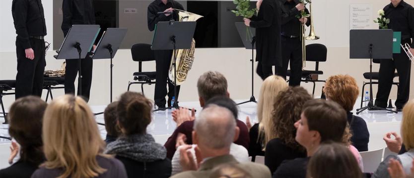High Five Brass po godzinach