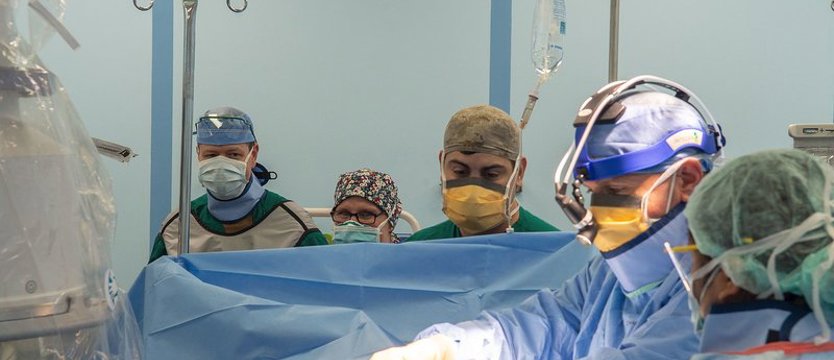 Ponad 2 tys. Amerykanów zmarło w ciągu doby z powodu Covid-19