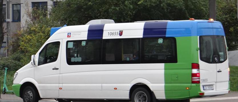 Gumieńce obroniły autobus. Uczniowie nie pójdą pieszo