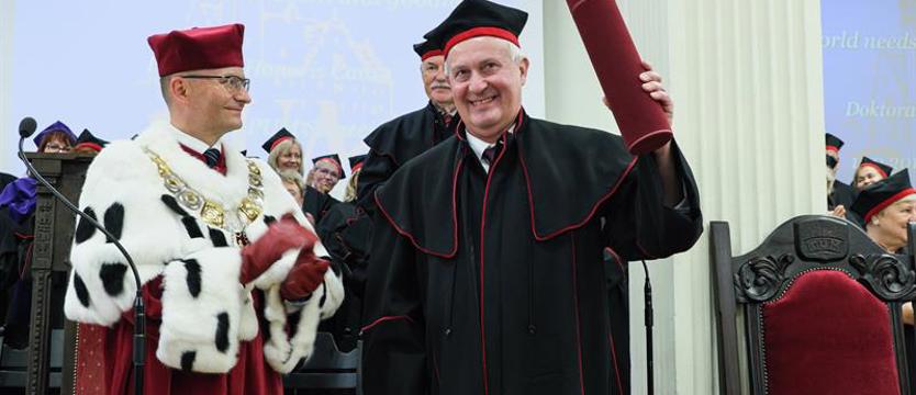 Profesor Jan Lubiński wysoko oceniony