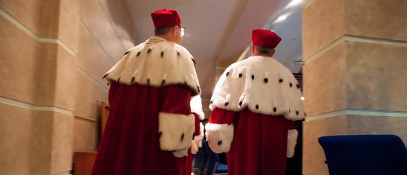 Podwyżki dla profesorów. Minister podpisał rozporządzenie