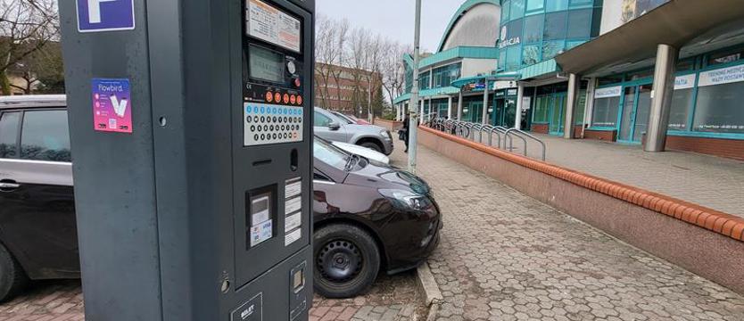 Wyjęli ponad 5 milionów złotych z parkomatów