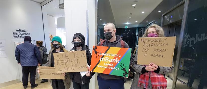Nietypowe wydarzenie w Kaskadzie. Związki zawodowe kontra mBank
