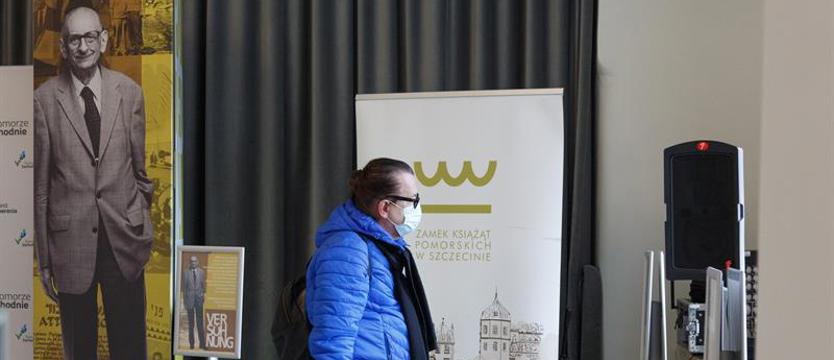 "Warto być uczciwym". Bezpłatna wystawa śladami Władysława Bartoszewskiego otwarta