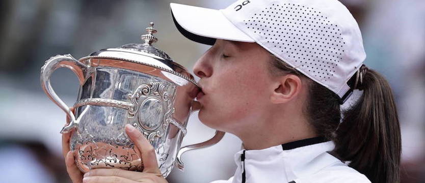 Tenis. French Open - Świątek wygrała w finale z Muchovą!