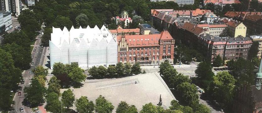 Czekając na zielony lifting. Wartość dodana pl. Solidarności