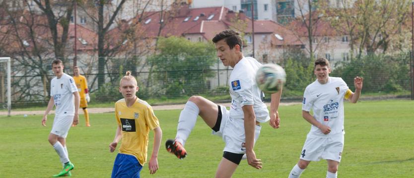 Piłka nożna. Juniorzy młodsi Pogoni z kolejną wygraną