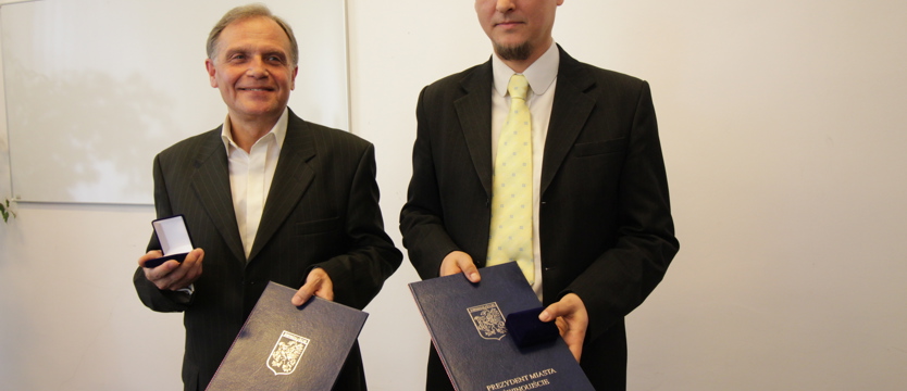 Uratowali sąsiada przed śmiercią w ogniu