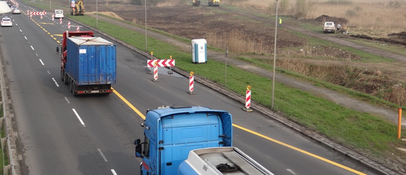 Na prawobrzeże z problemami