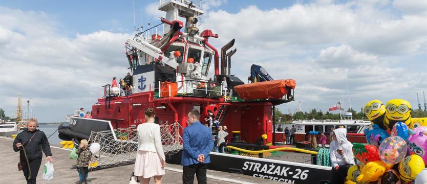 Portowy strażak gotowy do akcji