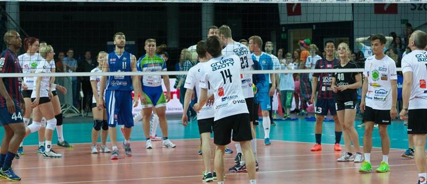 Siatkówka. Sportowcy dla Hospicjum