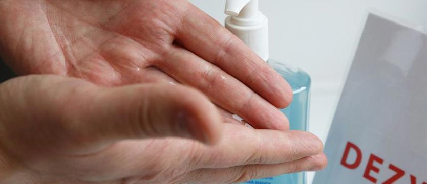 Koronawirus wciąż obecny. Będzie decyzja o zniesieniu stanu epidemii?