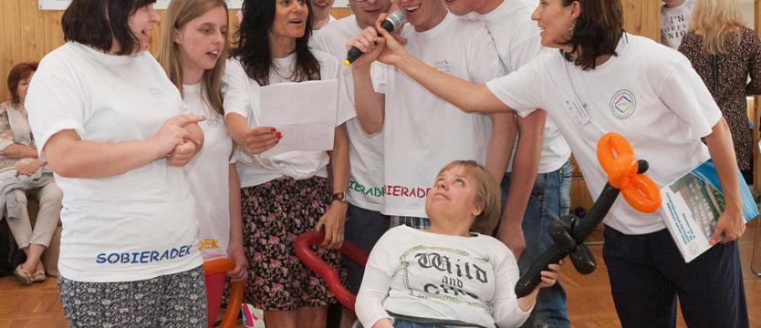 Sobieradek z piłkarkami