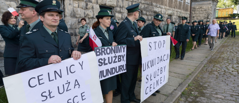 Protest celników w przerwie na posiłek
