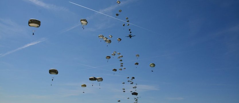 Anakonda uderzyła z powietrza