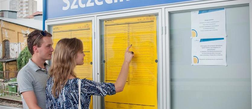 Niewygodnie i świtem w stolicy 