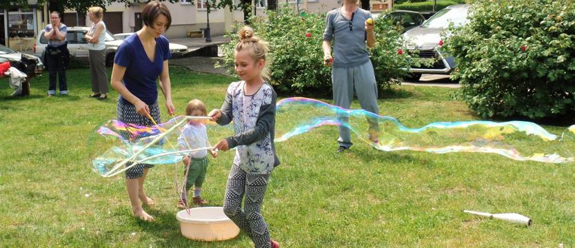 Od Teatru po kwiaty z krepiny