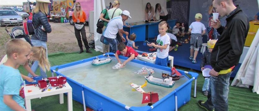 Zabawa i edukacja w portowej strefie