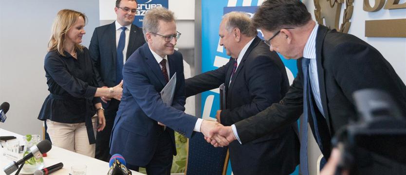 Piłka nożna. Pogoń z Azotami